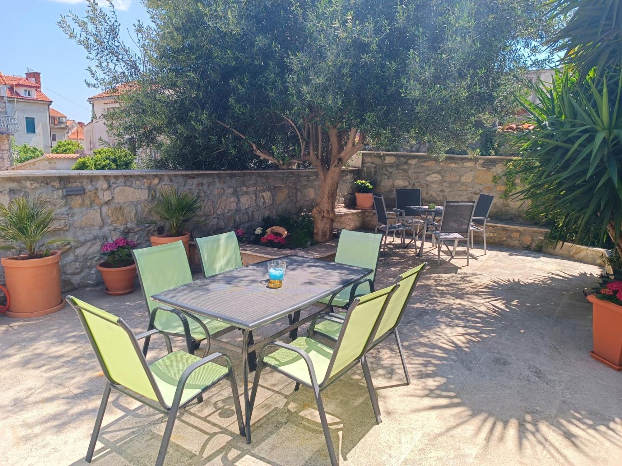 Apartments F&A Split Extérieur photo